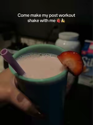 As always, @ehplabs on the supps!! This is my go to post workout protein shake 🔥  1 cup Almond milk (I added a little more because I don’t like mine too thick) 1 cup yogurt of your choice  1 scoop Oxywhey protein in the flavor strawberry milkshake  Half a banana  Few strawberries  Blend & Enjoy!  Save for later 😋 #ehplabs #protein #proteinshake #postworkout #gym #GymTok #gymgirl 