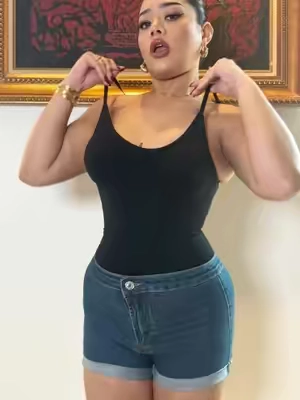 I'm slipping into my bodysuit secretly and I bet everyone will be amazed at my figure!#kakapeople #fyp #biggirl #plussize #hourglass #tummycontrol #tiktokshopspringglowup 