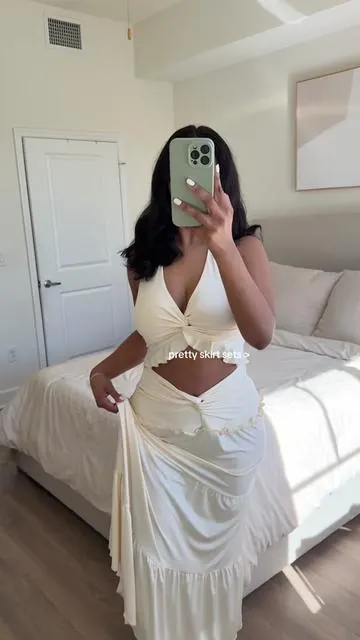 Im wearing a size medium in this set and the material is stretchy 🤍 This is the perfect outfit for spring & summer or vacation. This skirt set also comes in other colors too <3 #summeroutfit #skirtset #skirtoutfits #matchingset #twopieceset #twopieceoutfit #ttshop 