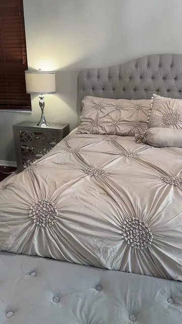 10 Piece Comforter Set Under $55 when you add the limited time 15% OFF TikTok Shop Coupon AND stack the limited time 30% seller coupon by using Code: ELEGANT at checkout PLUS FREE SHIPPING!  Don’t miss this sale!  It’s limited time!  Grab your TODAY!  Follow me for more budget friendly finds!  Bougie on a budget!  I love bougie things, but I’m LOVE to save money even more! ❤️ #comforter #comforterset #comfortersets #comforters #tiktokshopspringglowup 