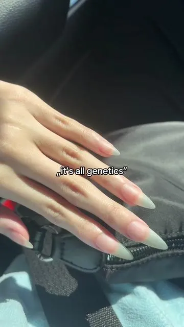 the genetics👀 #longnails #nailgrowth #howtogrownails #nailoil #naturalnails