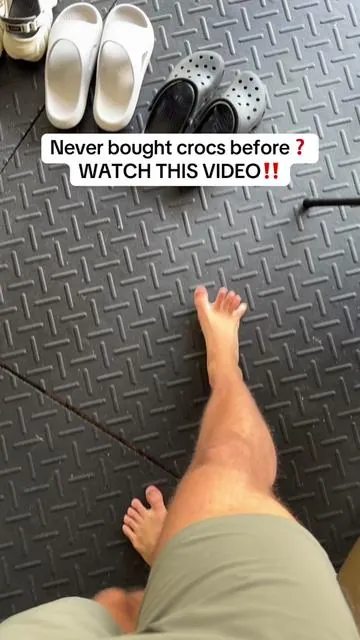Crocs have been my favorite shoes for a good 4-5 years now.. if you love crocs you’ll love these unique pairs I have here, if you don’t know if you like crocs.. your missing out!!😂 #crocs #crocs4life #workcrocs #crocsrecoveryslides #crocsshoes #crocsechoclog 