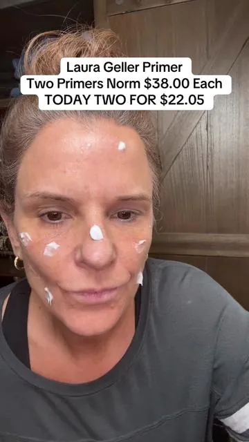 Perfecting Primer Duo Sale #prier #spackle #laurageller #lauragellerbeauty #makeupformatureskin #makeupover40 #tiktokshopmothersday #skincare #tiktokshopspringglowup #tiktokshoprestock #tiktokmemorialday #springglowup 
