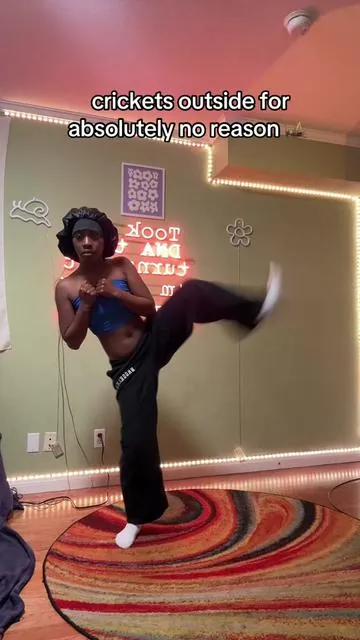 ok my body hurts  🦗 #funny #workout #tiktok #weightloss #Fitness #comedy