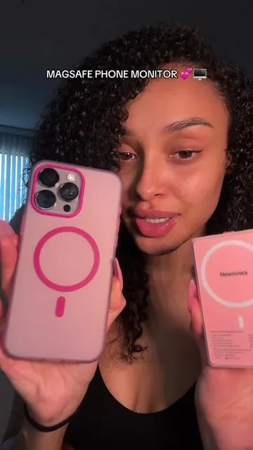 The updated one is soooooo niceeeeeee 🤌🏽 #newmowa #newmowavlogscreen #vlogmonitor #magsafeaccessories #tiktokshopcreatorpicks #springtok 
