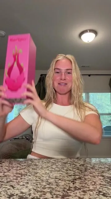 Snag the NEW Dragonfruit Melon flavor neeeowwww before the potential TT ban!!!😣 @MaryRuth's #maryruthspartner 