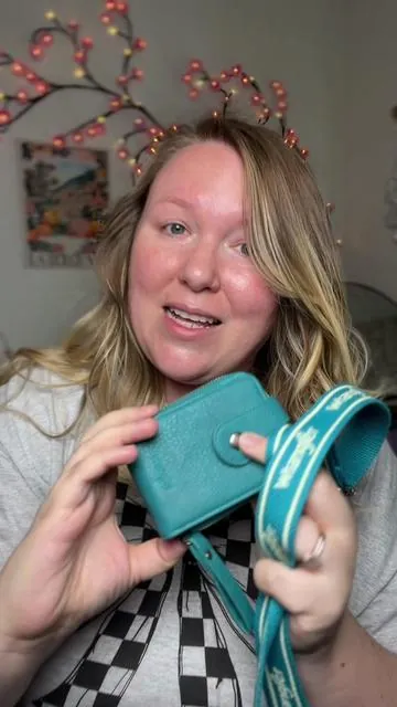 Love this wrangler torquoise wallet! @Wrangler #torquoiseblue #wrangler #westernstyle 