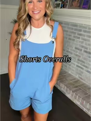 Super cute shorts overalls for spring/summer  #overalls #set #overallshorts #casualoutfitideas #springoutfitinspo #TikTokFashion #tiktokshopspringglowup 