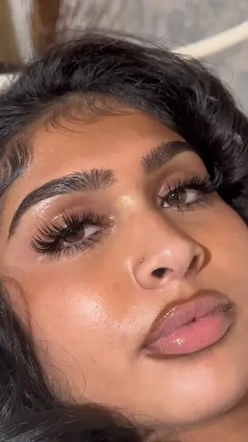 DIY lash kit #clusterlashes #diylashes #lashkit #diylashextension s#dealsforyoudays#fyp #foryou #keyholmes #tiktokshop #summersale#tiktokmademebuyit #trending #musthave #viral #giftideas#tiktokshopspringglowup