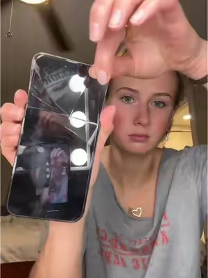 Thisssss for anyone who is bad at putting screen protectors on and always ends up with them crooked or tons of dust!!! Also comes in a privacy version! #magic #magicjohn #magicjohnscreenprotector #magicjohnreview #screenprotector #durablescreenprotector #tiktokshop #tiktokshopfinds #tiktokmademebuyit 