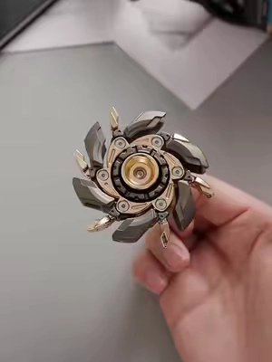 It’s super cool fidget spinner toy. It make me really relax.perfect for strew relief,focus,or just showing off.#fidgettoys #fidgetspinner #asmr #techtok 