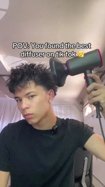 Best hair styling product out 😮‍💨😮‍💨 #16guard #barber #hairdryer #diffuser #hairdiffuser #hair #styling #ionic #dryer #product #tiktok #shop