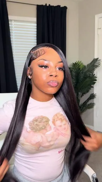 Side part on a 13x6 28” Lace front wig from @Pizazz Hair Shop @pizazzhairstore 💗 #fyp #wiginstall #wigtok #frontalwiginstall #wiginfluencer #hairtok #straightwig #bodywavewig #sideparthairstyles #pizazz #13x6lacefrontwig #edgestutorial 