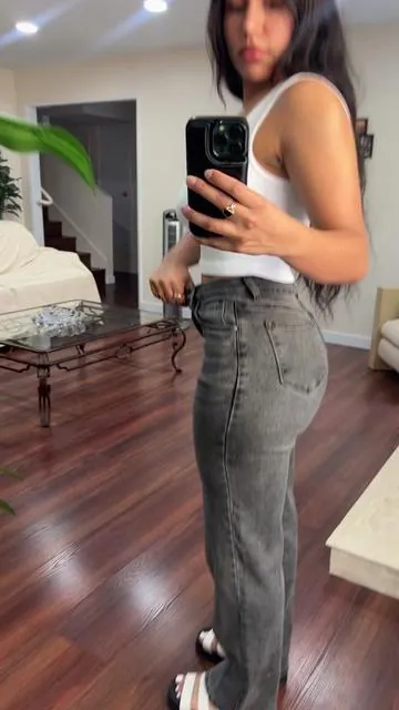 #TTSDelightNow #KatchMe #StretchyDenim #jeans #stretchyjeans #highwaistjeans 