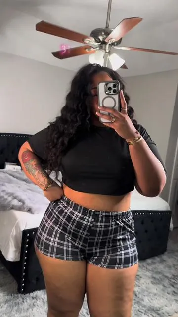 Idk which pair of shorts I like most 😍😍 super cute | stretchy | true to size #shorts #plussizefashion #plussize #springfashion #boxershorts 