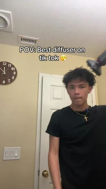 Best hair dryer fr 🔥 #texture #diffuser #ionic #blowdryer #hair #hairdryer #styling #personalcare #fyp #evancutz 