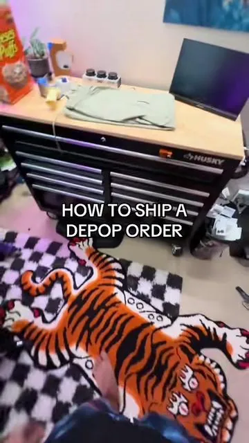 Selling on Depop, Etsy, eBay, Shopify, or TikTok Shop? This printer is a must for your online business! #Depop #depopseller #thrifting #goodwill #reseller #reselling #resellingtips #shopify 
