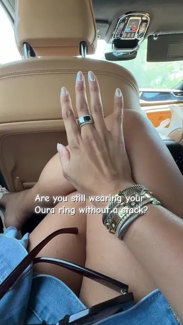 Oura Ring Styling #ouraring #ourastack #ringstack #pavoi #rings #goldring 