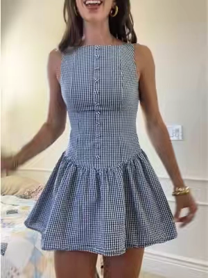 this is such a classy dress i LOVEE IT