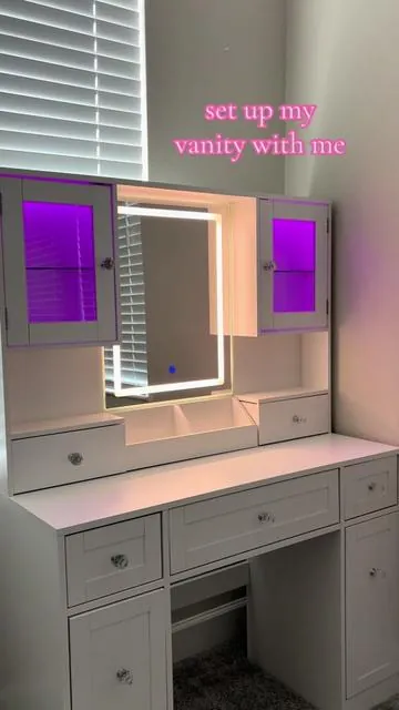so much space and it’s so elegant, i love how gorg this vanity is, get your hands on it now @VOWNER #tiktok #tiktokmademebuyit #tiktokshop #vanity #makeupvanity #makeup #whitevanity #spaciousvanity #skincare #roomdecor #homedecor #vanitymirror #vanitysetup #elegant #vanityorganization 