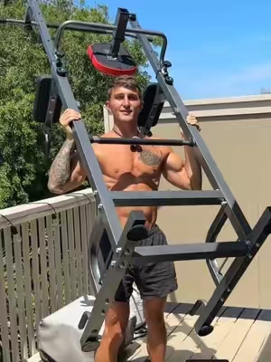 Back supported leg raises are the BEST exercise for your abs! I love this power tower, use it daily for bodyweight training. #homegym #coreworkout #workoutathome #bodyweightworkout #absworkout 