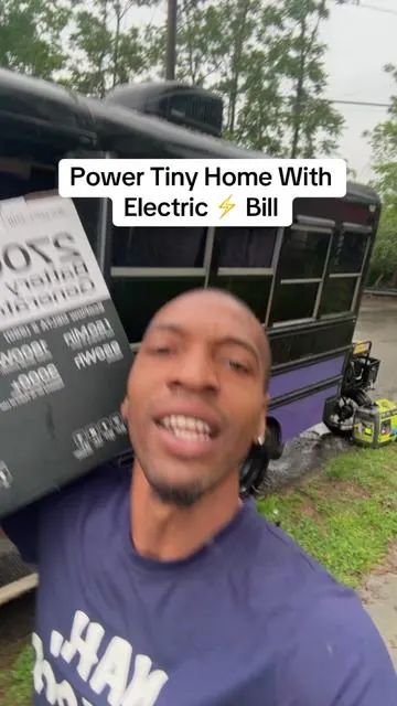 How I Power my Tiny home with no electrici bill #fypシ #chinafoodtruck #foryou #tinyhome #fypシ゚viral #fy #tinyhouse #fyp #solar #solarsystem 