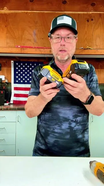 8.0Ah Lithium Battery Replacement 2 Pack for Dewalt 20V Battery #dewalttools #replacementbatteries #batteries #powertools #tiktokshopcreatorpicks @SYF Toolbox 