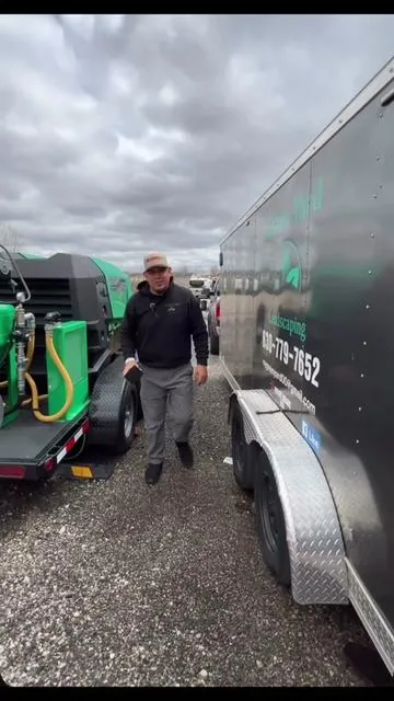 ‼️‼️Ya no te estreces mas reverseando mejor comprate esta camara solar total mente magnetica y inalambrica!!! 😮‍💨@VEKOOTO US #camaradereversa #camarasolar #wireless #wirelesscamara #camaradeseguridad #carmusthaves #trucker #tiktokfinds 