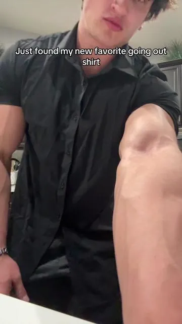 This is easily my favorite dressshirt #mensfashion #clothing #gym #fashion 
