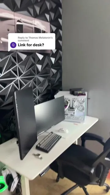 Replying to @Thomas Melatonin #fyp #gaming #desk #standingdesk 