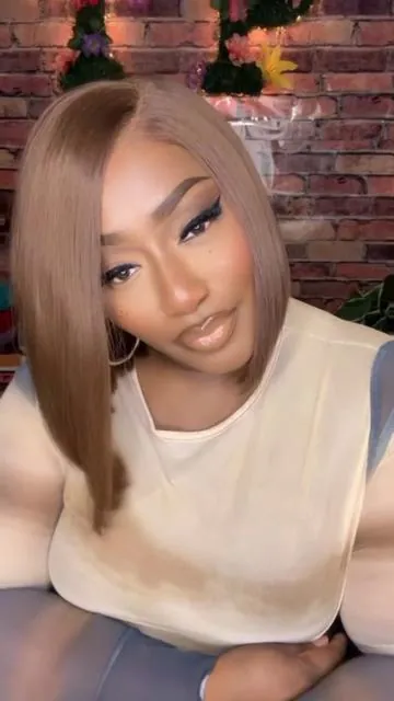 Y’all can call me Khadijah when you see me in this wig 😜 @U&A Hair Official got you covered ladies! #uahair #syntheticwig #lacewig 