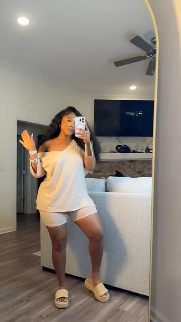 Comfy & Cute Queen is back w/ another set #creatorsearchinsights #tiktokshop #fyp #tiktokshopsummersale #twopieceset #trending 