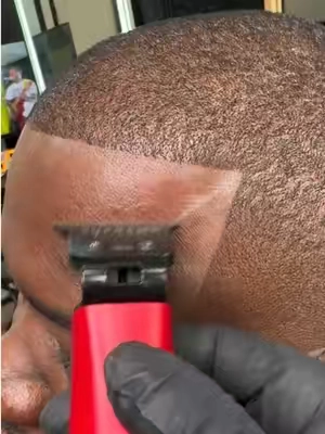 Yea yall shocked yall didn't know Supreme Trimmer T Shaper hit like this get you 1 an see for yourself. #linetrimmer #barberlife #barbertok #haircut #fyp #explore #barber @Supreme Trimmer 