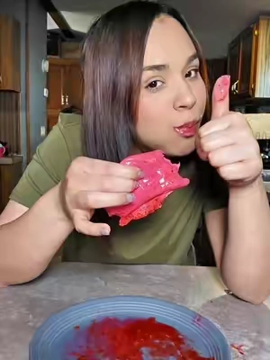 Que riquisimo snack #snack #turron #chamoy #tiktokshopcreatorpicks 