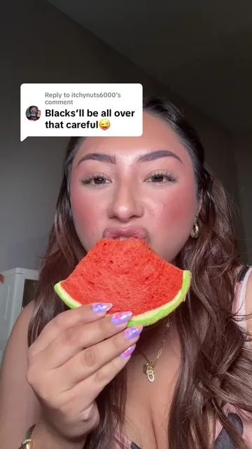Replying to @itchynuts6000 it’s not funny at all #asiansnacks #snacks #asianfood #asmrsounds #munchies #snakcs