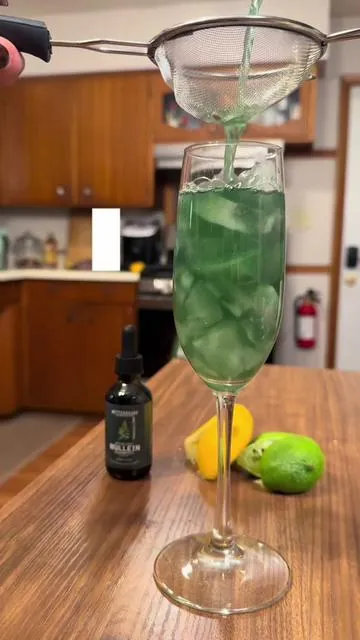 If you roll up more than once a day you should be cleaning your lungs regularly! & who’s said healing couldn’t be luxcurious? Use this tincture & citrus fruits to get that extra mucus out of your lungs! #tiffanyzdiary #healthandwellness #healthandwellnesslifestyle #mullein #mulleintincture #lungdetox #viralproducts #creatorsearchinsights 