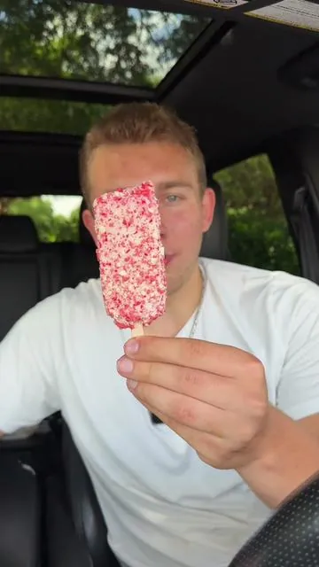 Freeze dried ice cream #mukbang 