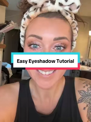 Replying to @peggysmith413 My “go to” look is pretty but so easy!  Eyeshadow: Grapefruit Glow  Bronzer: Butta Biscuit  #eyeshadowtutorial #easyeyeshadow #makeuptutorial #nyxcosmetics @NYX Professional Makeup 