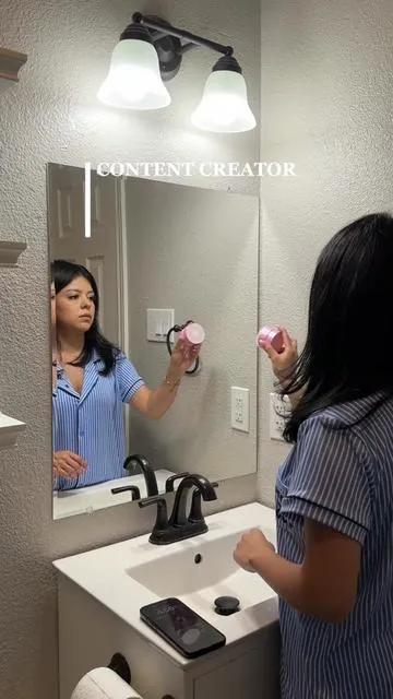 The new & improved viral suction phone holder has 360 degree rotation to help you get those perfect angles 🤳💗✨  Should we do another giveaway??? 🫶🏼  #contentcreatormusthaves #contentcreationtips #contentcreator #360degreerotation #suctionphonemount #phonemount #phonemountholder #minivlog #angles 