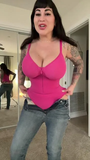 Zippers out here changing my LIFE @FeelinGirl LLC  #shapewear #bodysuit #zipup #ttslevelup #spotlightfinds #tiktokshoprestock  #ttsdelightnow #seasonalgems #tiktokshopmothersday #tiktokshopmemorialday #ttsfashionfam #springtok #springbreak #tiktokshopsummerturnup #ifyouknowyouknow #dealsforyoudays 