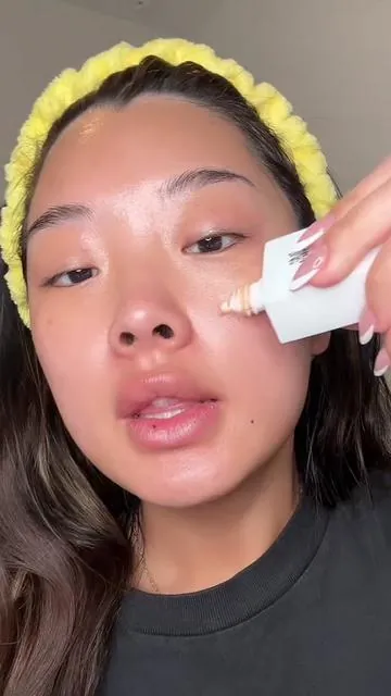 I’m not even surprised with beauty of joseon anymore bc THIS TINTED SPF IS EVERYTHINGGG #tiktokshopnewarrivals #tiktokshoprestock #tiktokshopfinds #creatorboostcamp #tiktokmademebuyit #creatoricons #ttfest #restock #tiktokshopmothersday #tiktokshopmemorialday #tiktokshopcreatorpicks #glassskin #glowyskin #koreanskincare #skincare #beauty #skintok #TINTEDSPF #spf50 #beautyofjoseon @Beauty of Joseon 