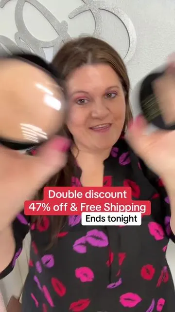 Grab the Laura Geller foundation bundle at 47% off today with free shipping. You get both the full coverage double take baked powder foundation, and the balance and brighten foundation. #creatoricons #tiktokshopcreatorpicks #ttsdelightnow #TTSTastemakers #BeautyTok #makeuptok #over40makeup #toptiermay #laurageller #lauragellerbeauty #powderfoundation #makeupformatureskin #foundation 