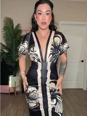 @ChicMe_US how is this dress not mega viral! So comfy and so chic! #deepvdress #plungingnecklinedress #bodycondress #SummerFashion 