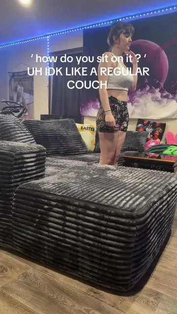 So many people have tried convincing me that this isn’t the best couch I’ve ever purchased but the more I use the couch and now that I threw my metal futon away and the living room is just the couch and the lil bean bag I’m so in love and happy everything is so comfy and chill say what you want but I will never regret this couch me thinks #viralcouch #furniturefinds #shopfinds #couch #sofa #comfycouch #comfy #ttshopdeals #kharrma 