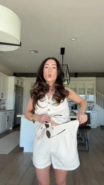 2-piece comfy sets never fail!!!  #twopieceset #ootdinspo #tiktokmademebuyit #outfitideas #stylegoals #buttondown #springfit #matchingsets #trendalert #tiktokstyle 