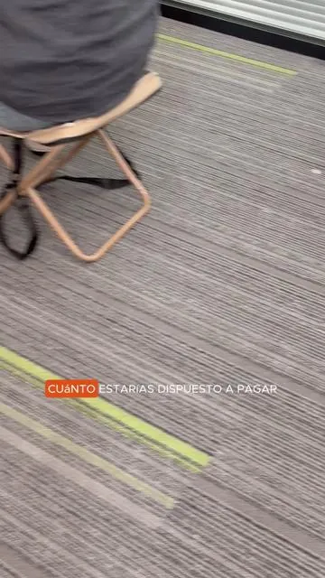 ¿¿ cansado de hacer cola hasta las piernas blandas? ¡¡ este taburete Maza plegable te salva! #gcioutdoor #rockingchair #girockerchair #baseballmoms #baseballmomsoftiktok #baseballlife #bus #subway #queue #foldingchair #TikTokShop #tiktokshopping #Summer #fyp #chair #collapsiblechair #collapsibleseat #portablestool 