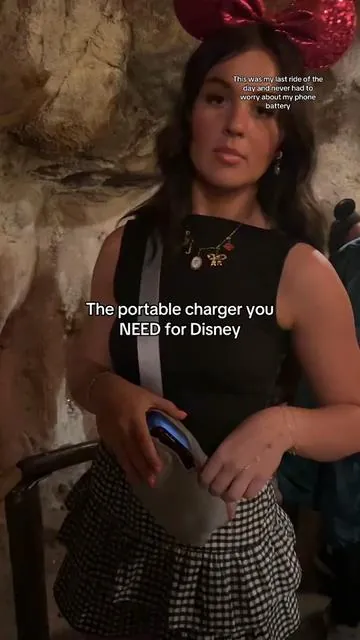 I actually swear by this charger. It worked wonders. I usually worry about my phone charge and didn’t have to at all today. #disney #portablecharger #disneyphonecharge #phonecharge #charger #portable #phonecharger #disneyhack 