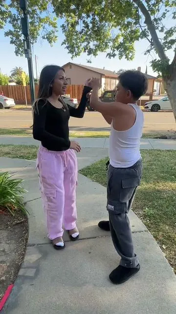 Pro Club cargo sweat pants🩷 #momlife #momsoftiktok #momlifebelike #teenagers #teenagersbelike #teensoftiktok #daughtersoftiktok #sonsoftiktok #proclub #proclubs #proclubcargopants #proclubcargosweatpants 