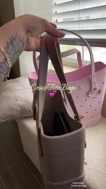 Finally back in stock in all sizes and colors! 🩷 #crocs #crocstotebag #crocstote #crocsbeachbag #crocsbag #crocs4life #cutebag 