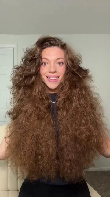 *New* Wavytalk blue steamline pro one pass challenge 🩵 folllow for hair tutorials  #WavytalkOnePass #wavytalk #curlyhair #straightener #straighteningcurlyhair #hairtutorial #blowout #blowoututorial #tiktokshop #wavytalknewarrivals #hairtools #hairstraightener #steamlinepro 